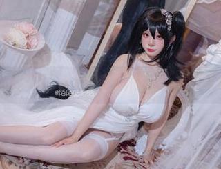 韶陌陌的私拍探险：水手服图集真的让人有点邪恶的想象…